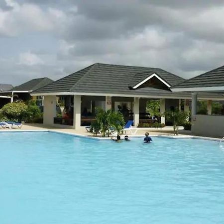 Sunset Palms & Villa Management Ltd Richmond Exteriör bild
